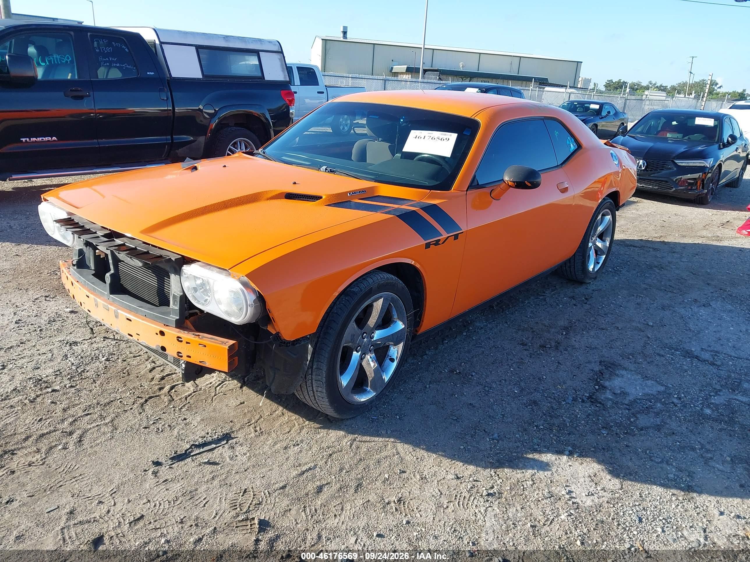 2014 DODGE CHALLENGER R/T — I2