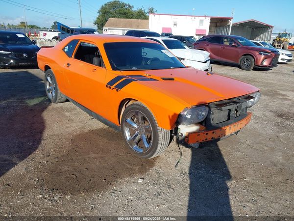 2014 DODGE CHALLENGER R/T — I1