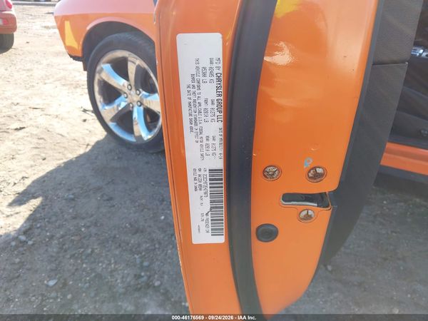 2014 DODGE CHALLENGER R/T — I9
