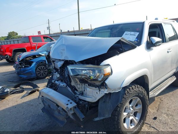 2018 TOYOTA 4RUNNER SR5 — I6