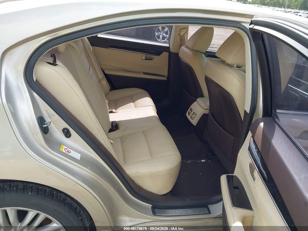 2016 LEXUS ES 350 — I8