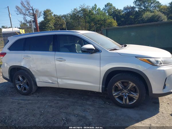 2017 TOYOTA HIGHLANDER LIMITED PLATINUM — I116