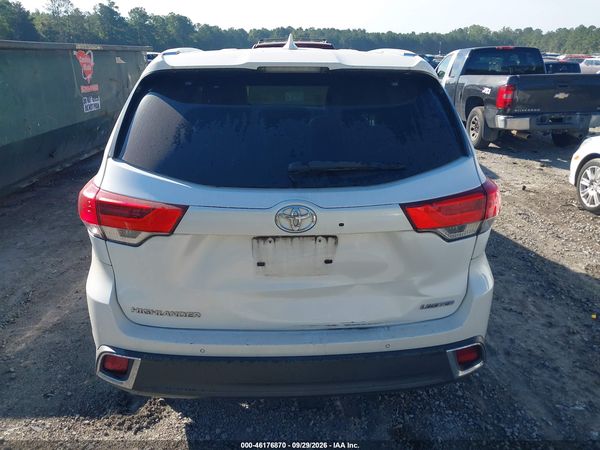 2017 TOYOTA HIGHLANDER LIMITED PLATINUM — I119
