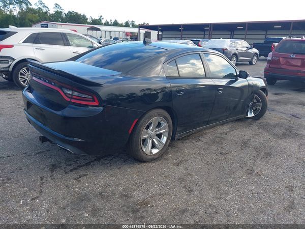 2016 DODGE CHARGER SXT — I4