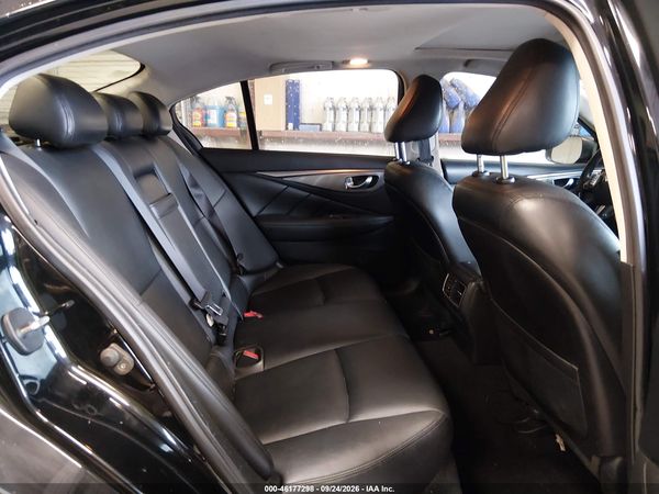 2016 INFINITI Q50 3.0T PREMIUM — I8