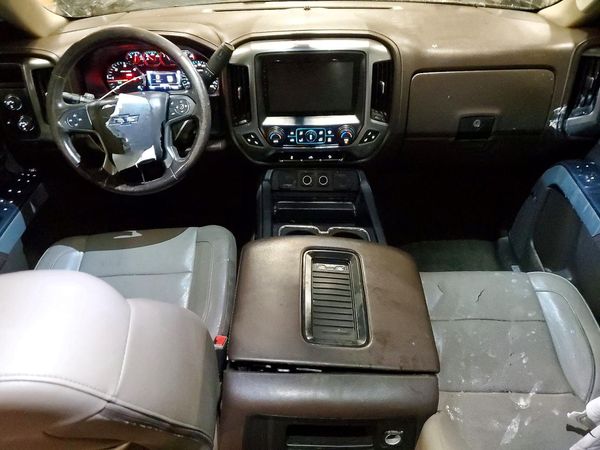 2017 CHEVROLET SILVERADO LTZ