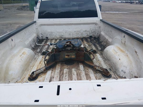 2017 RAM 3500 TRADESMAN  4X4 8' BOX — I7