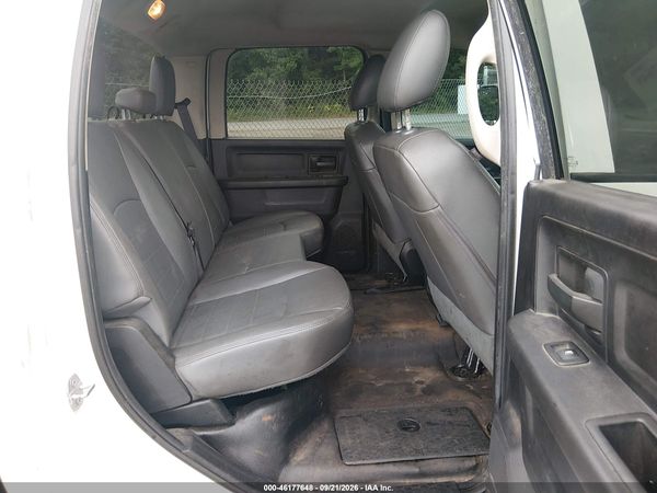 2017 RAM 3500 TRADESMAN  4X4 8' BOX — I8