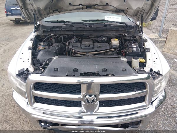 2017 RAM 3500 TRADESMAN  4X4 8' BOX — I10