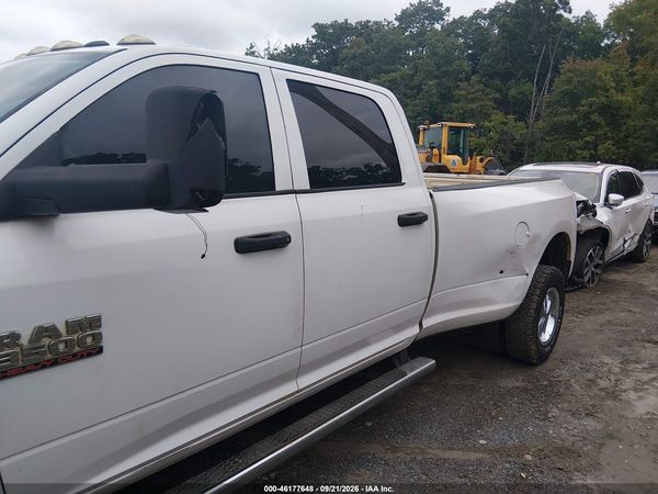 2017 RAM 3500 TRADESMAN  4X4 8' BOX — I12