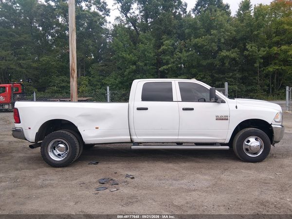 2017 RAM 3500 TRADESMAN  4X4 8' BOX — I116