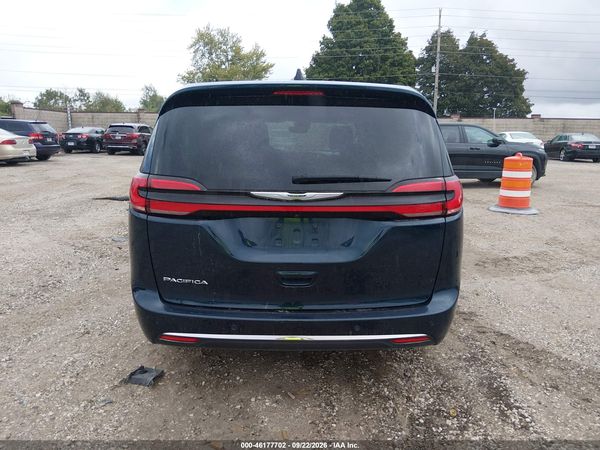 2024 CHRYSLER PACIFICA TOURING L — I119