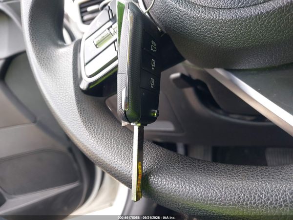2020 KIA OPTIMA LX — I11