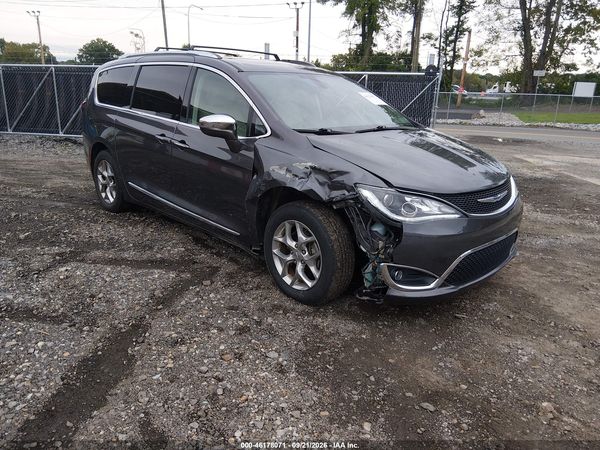 2018 CHRYSLER PACIFICA LIMITED — I1
