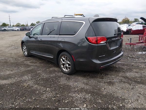 2018 CHRYSLER PACIFICA LIMITED — I3