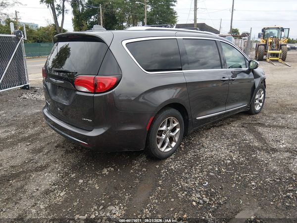 2018 CHRYSLER PACIFICA LIMITED — I4