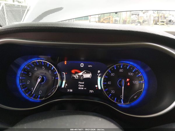 2018 CHRYSLER PACIFICA LIMITED — I7