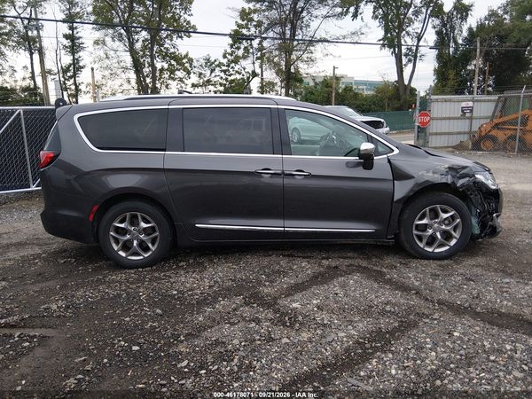2018 CHRYSLER PACIFICA LIMITED — I116