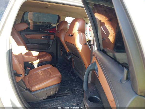 2016 CHEVROLET TRAVERSE LTZ — I8