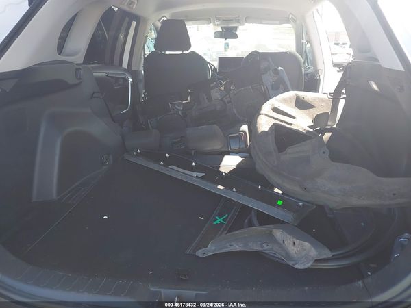 2023 TOYOTA RAV4 LE — I152