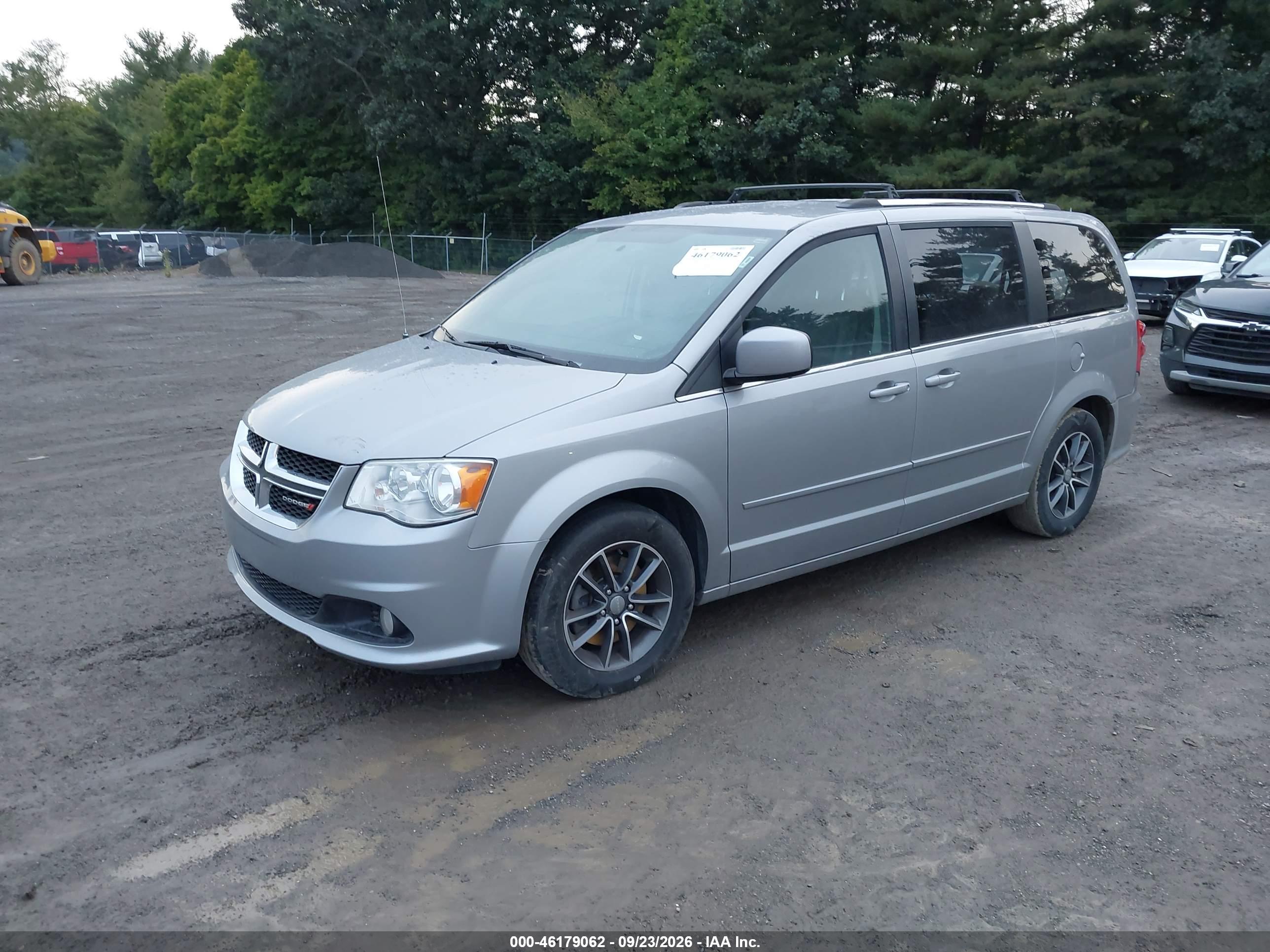 2017 DODGE GRAND CARAVAN SXT — I2