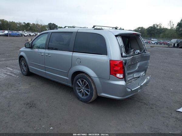 2017 DODGE GRAND CARAVAN SXT — I3