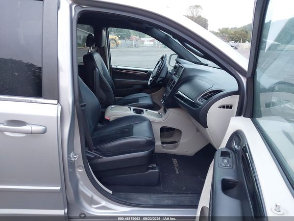 2017 DODGE GRAND CARAVAN SXT — I5