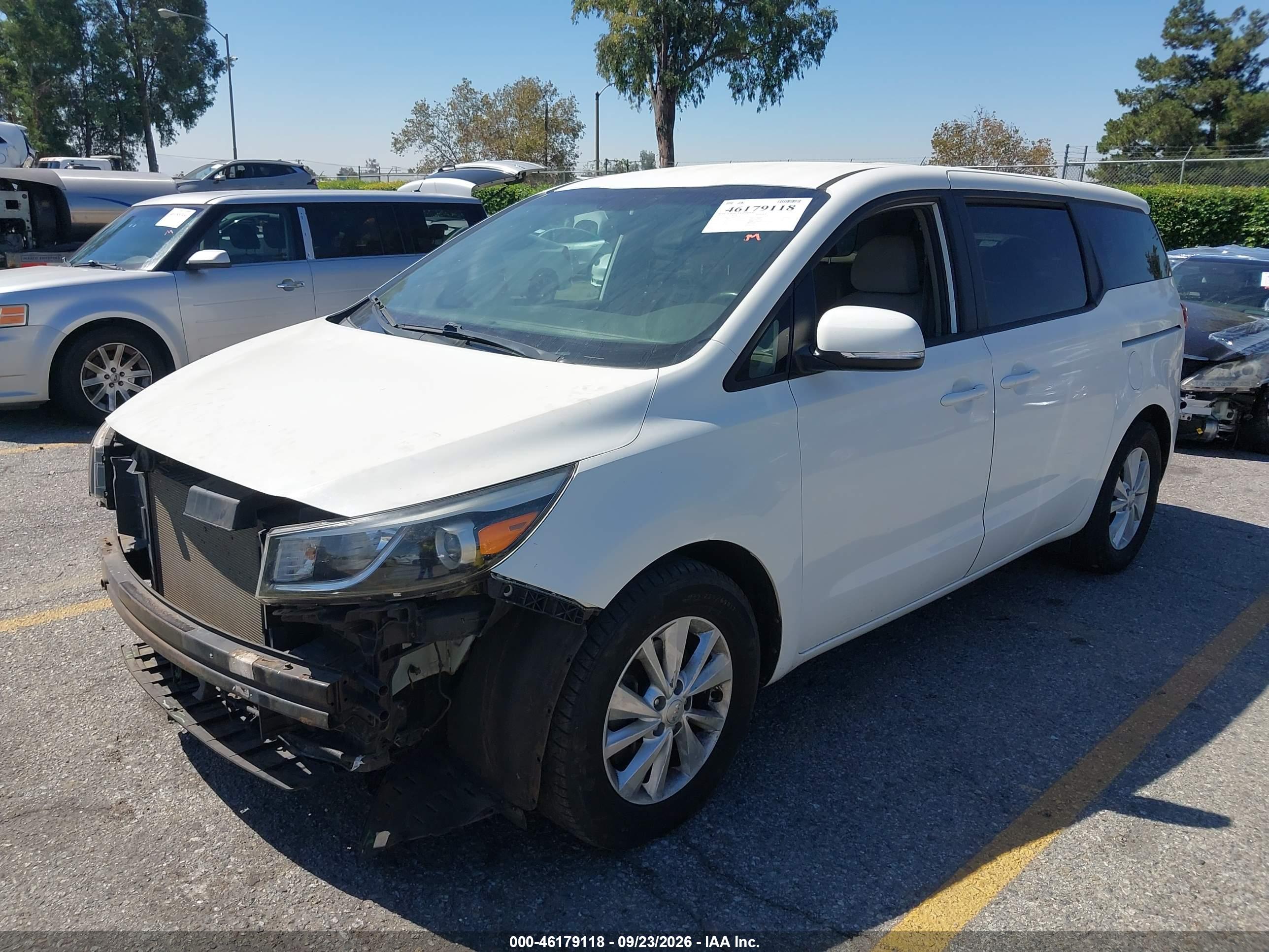 2017 KIA SEDONA LX — I2