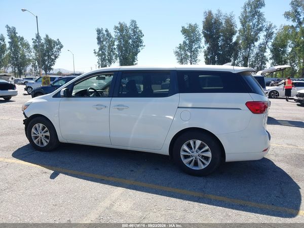 2017 KIA SEDONA LX — I117