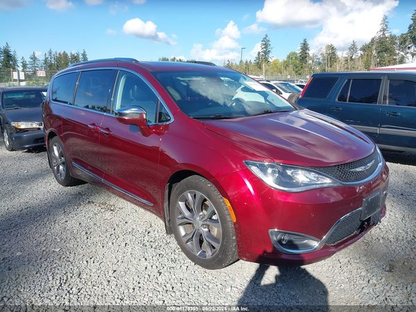 2017 CHRYSLER PACIFICA LIMITED — I1