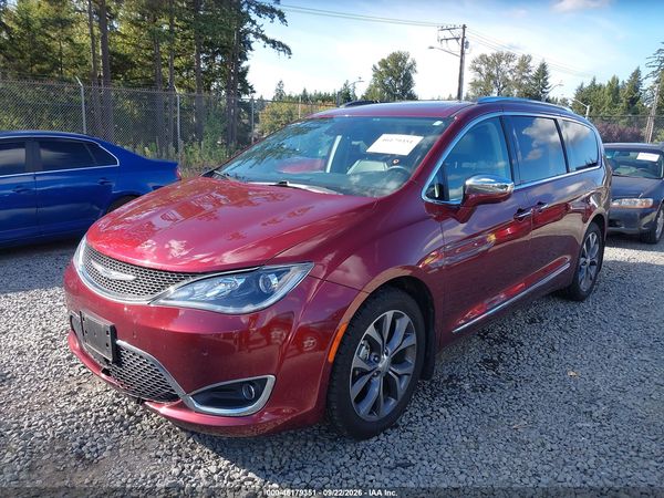 2017 CHRYSLER PACIFICA — I2