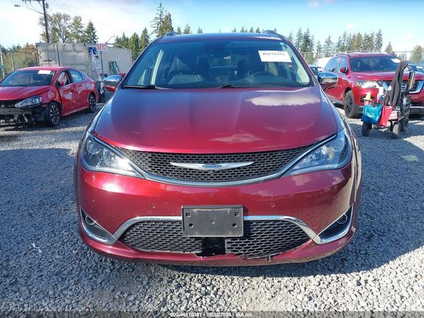 2017 CHRYSLER PACIFICA LIMITED — I6
