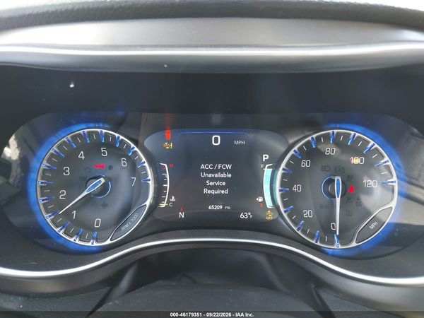 2017 CHRYSLER PACIFICA LIMITED — I7