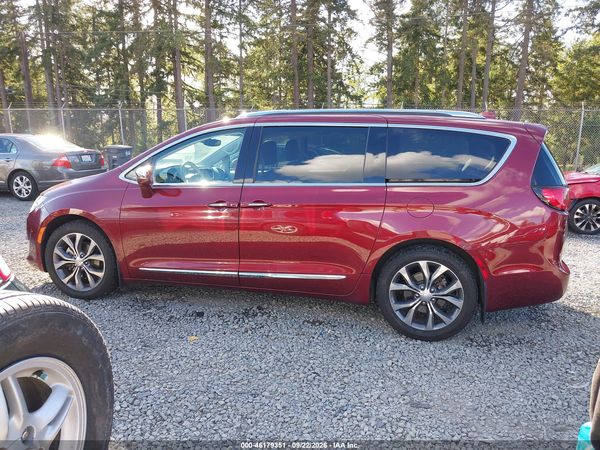 2017 CHRYSLER PACIFICA LIMITED — I117