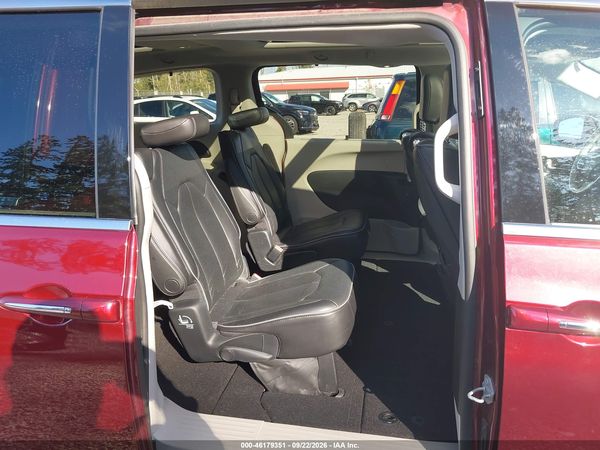 2017 CHRYSLER PACIFICA LIMITED — I153