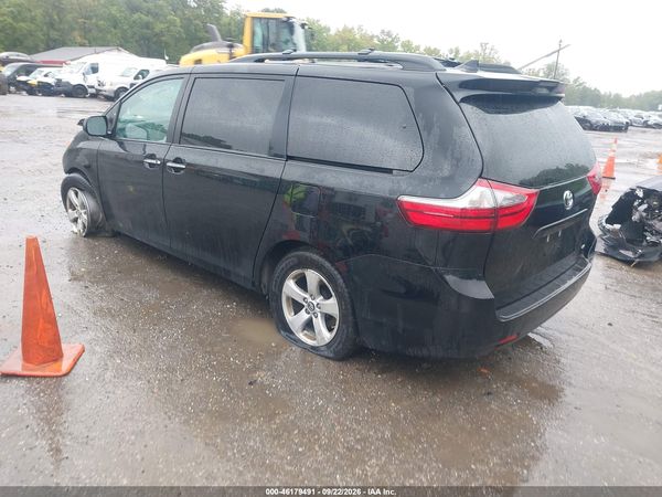 2020 TOYOTA SIENNA LE — I3