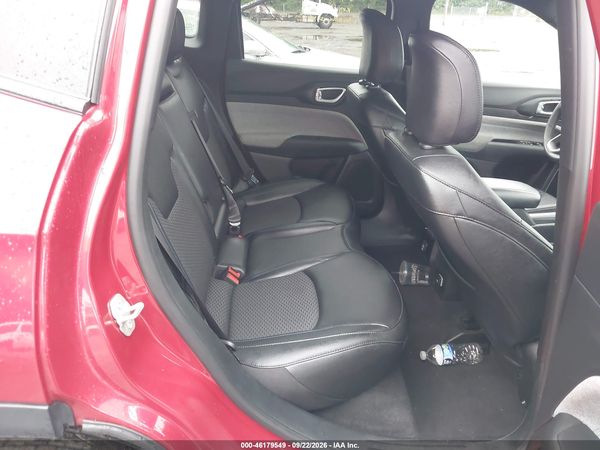2024 JEEP COMPASS LATITUDE 4X4 — I8