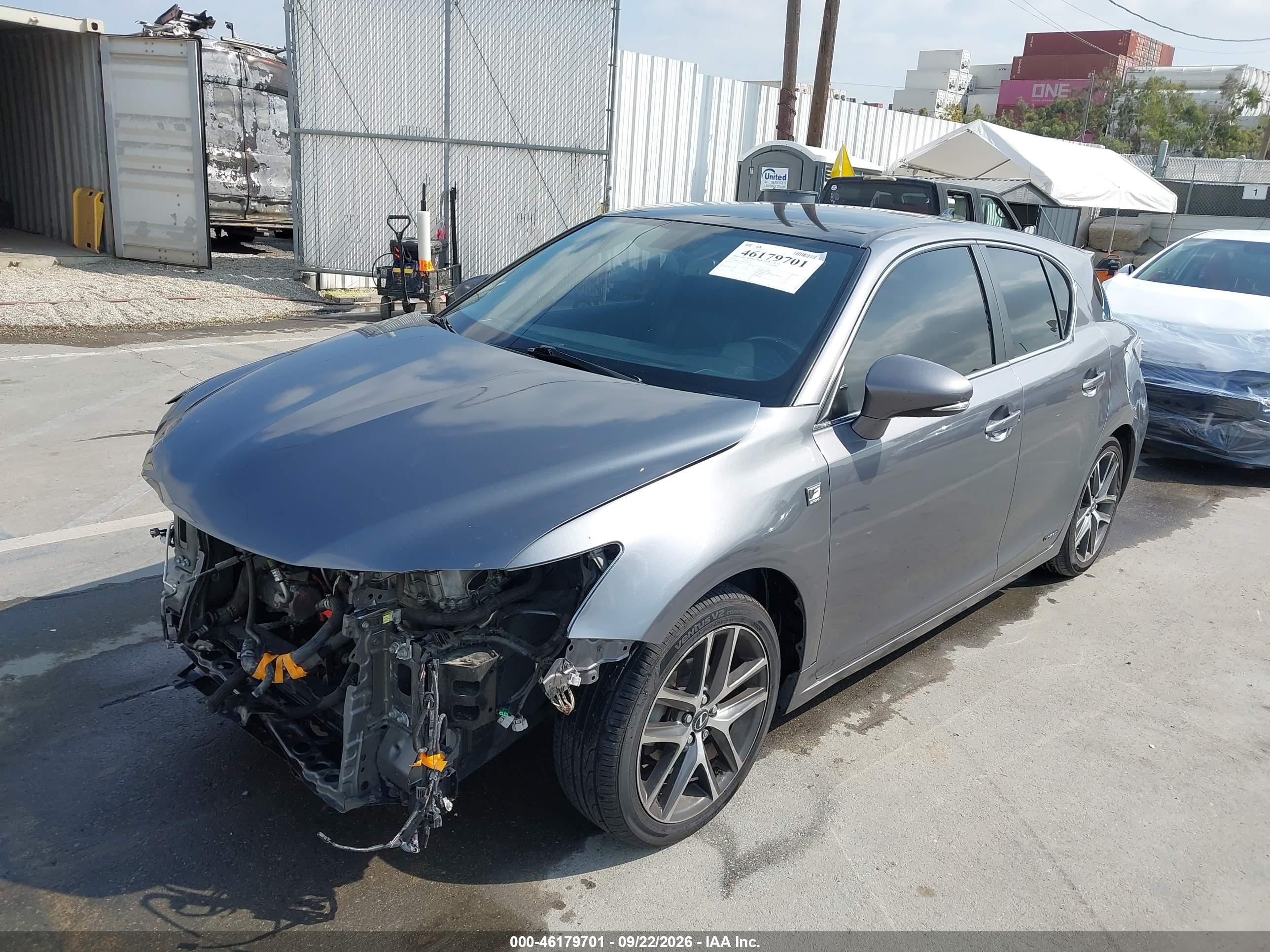 2016 LEXUS CT 200H — I2
