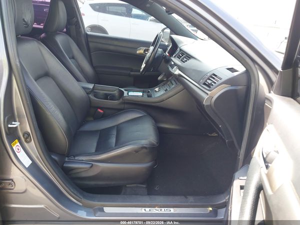 2016 LEXUS CT 200H — I5