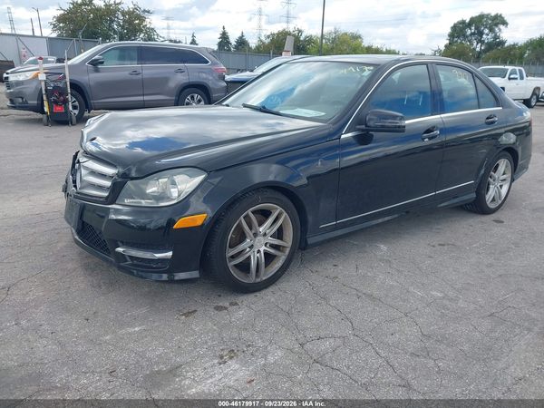 2012 MERCEDES-BENZ C 300 — I2