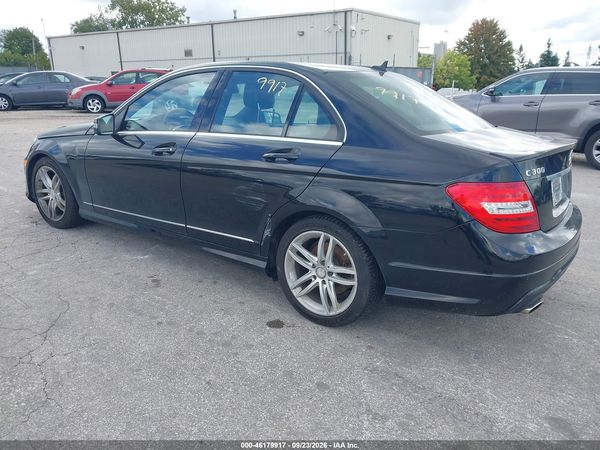 2012 MERCEDES-BENZ C 300 — I3