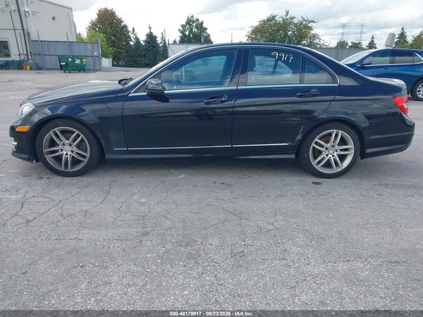 2012 MERCEDES-BENZ C 300 — I154