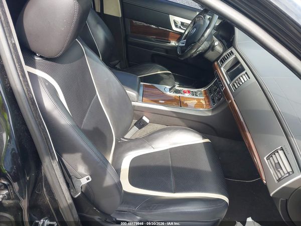 2012 JAGUAR XF PORTFOLIO — I5