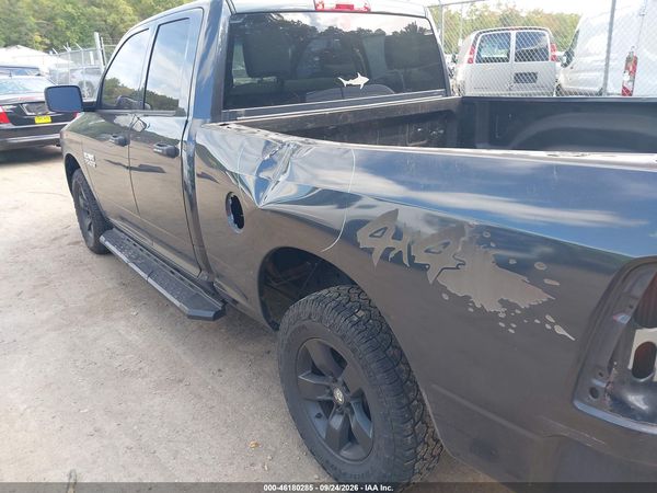 2017 RAM 1500 EXPRESS  4X4 6'4 BOX — I152
