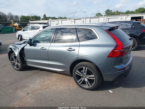 2021 VOLVO XC60 MOMENTUM — I117