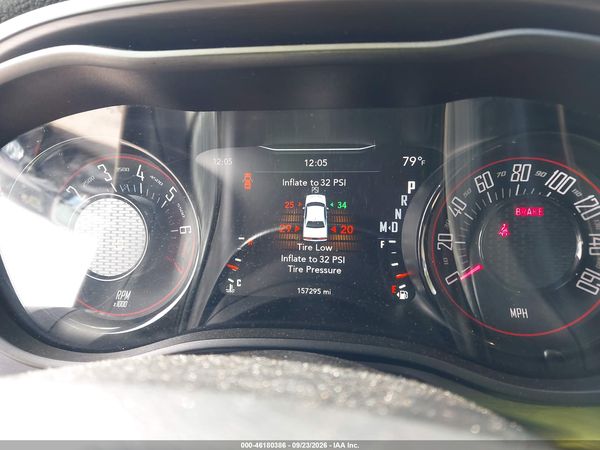 2017 DODGE CHALLENGER SXT — I7