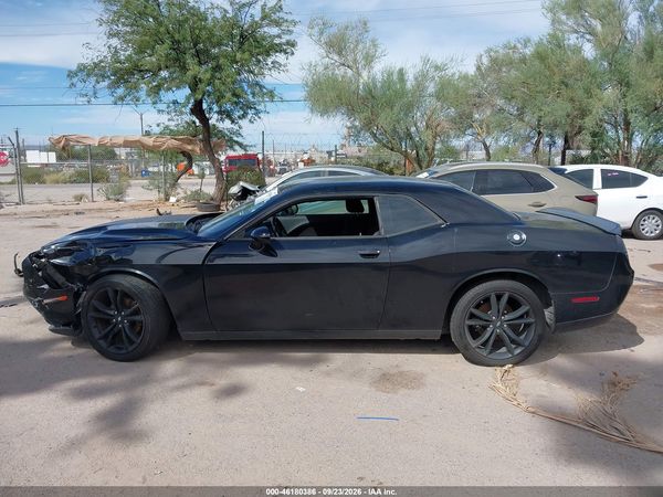 2017 DODGE CHALLENGER SXT — I117