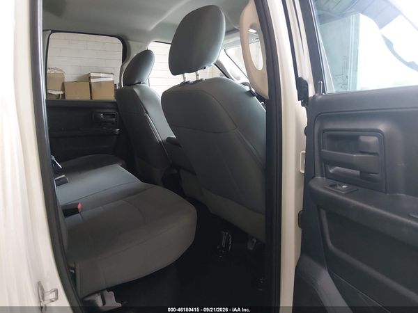 2017 RAM 1500 TRADESMAN  4X4 6'4 BOX — I8