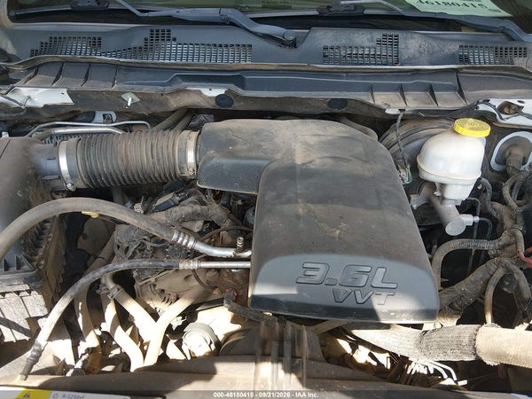 2017 RAM 1500 TRADESMAN  4X4 6'4 BOX — I10