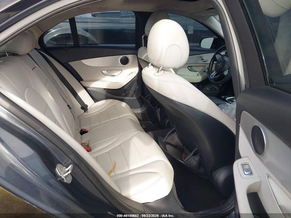 2015 MERCEDES-BENZ C 300 4MATIC — I8